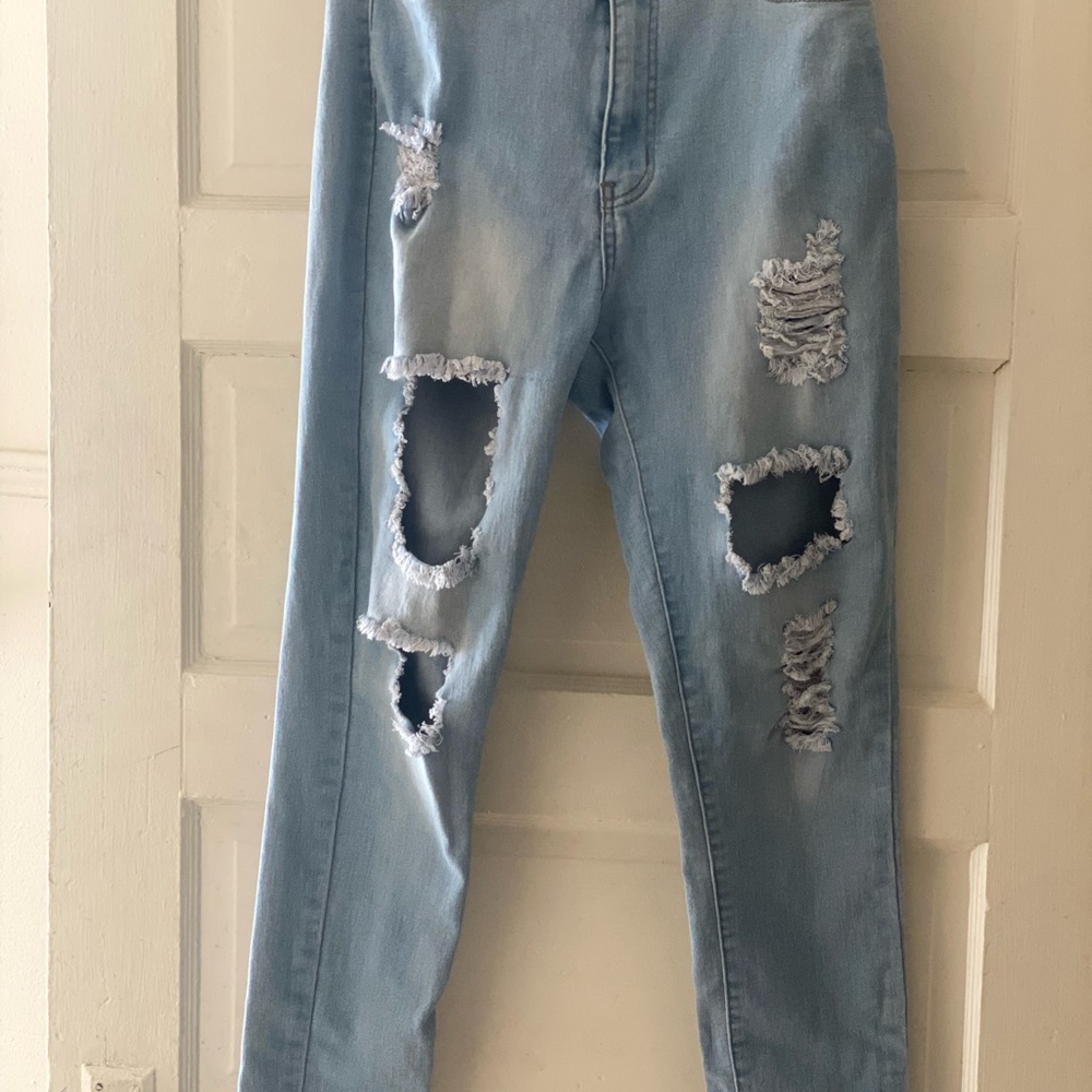 FASHION NOVA distressed jeans